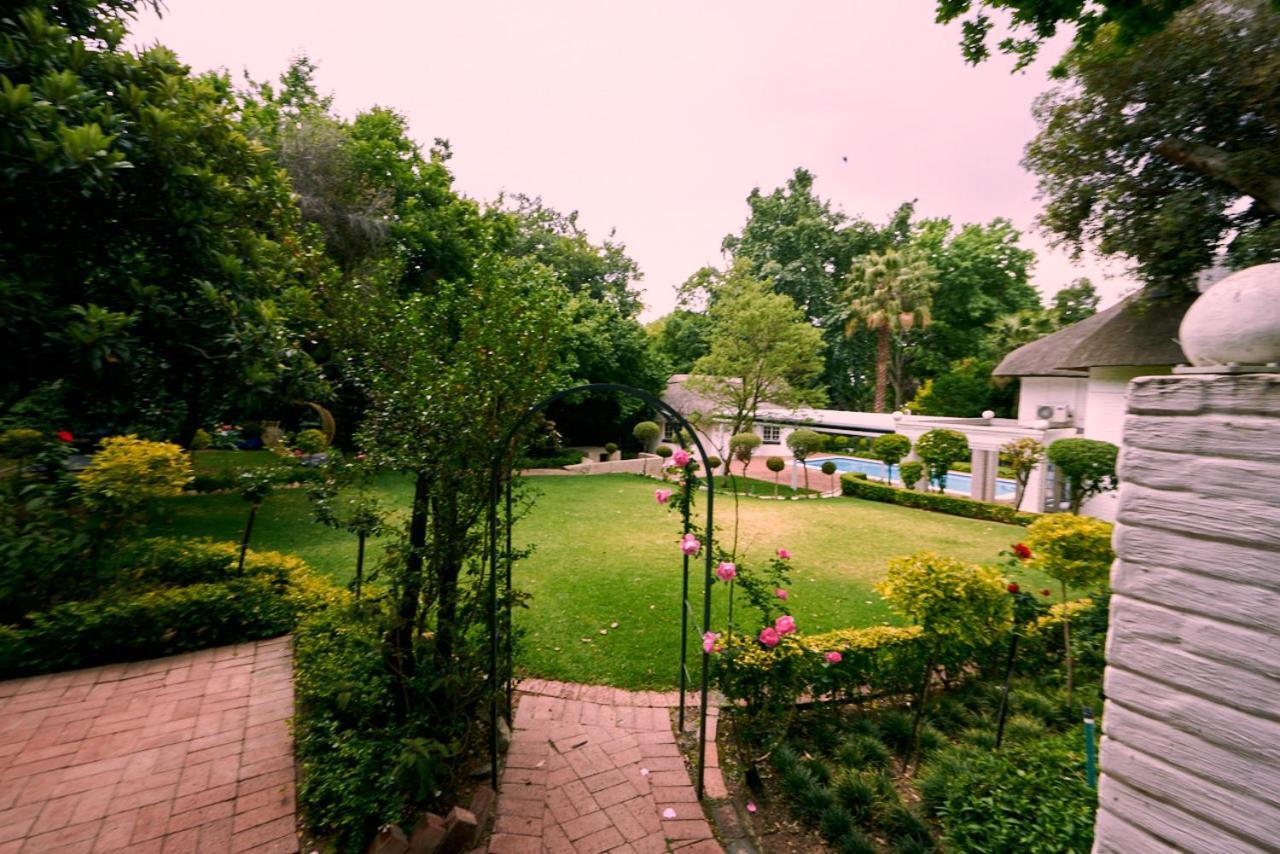 Sandton Country Manor Johannesburg Exterior photo