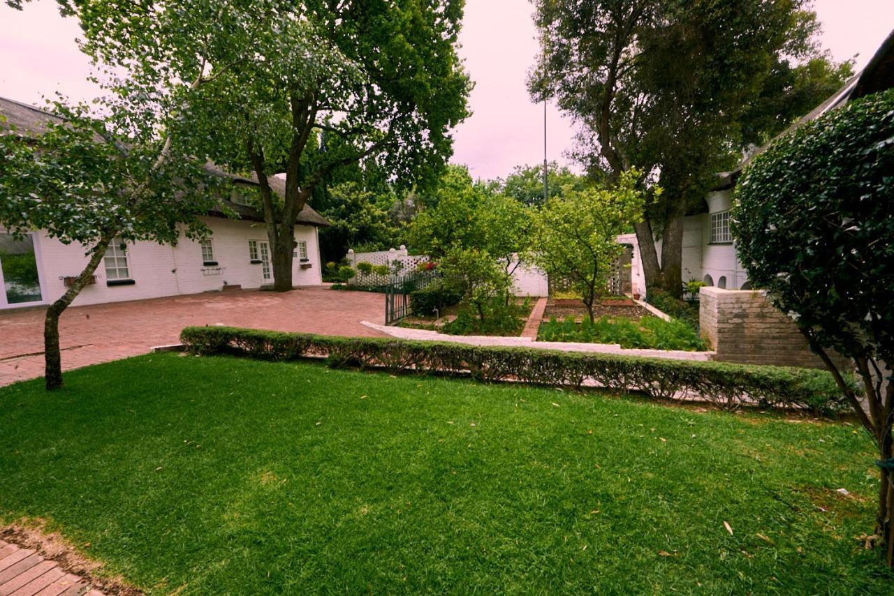 Sandton Country Manor Johannesburg Exterior photo