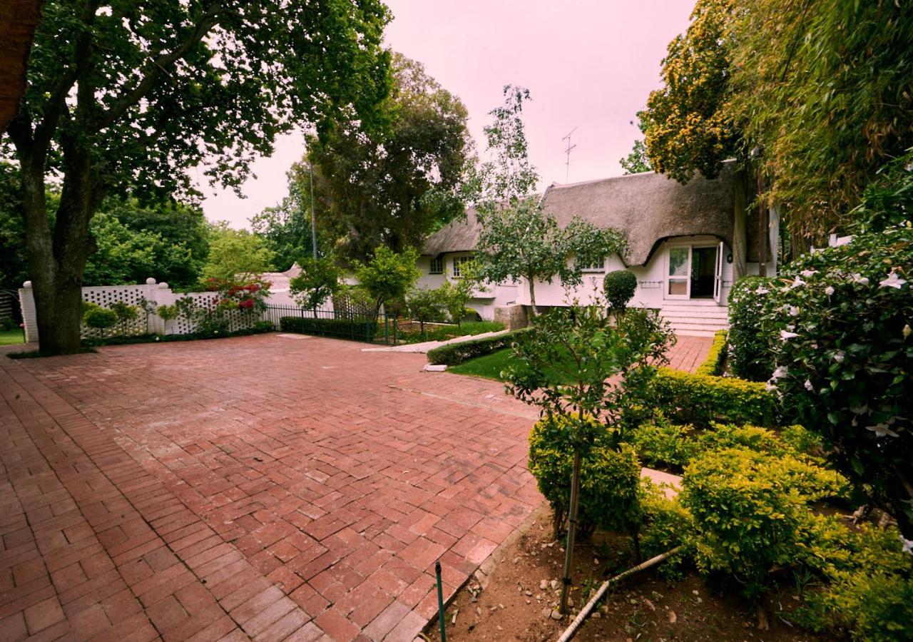 Sandton Country Manor Johannesburg Exterior photo